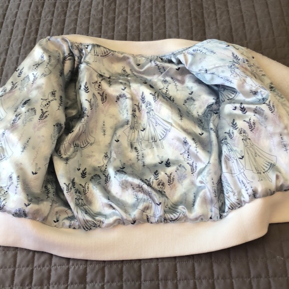 EUC- ⛄️❄️ Disney Frozen II White Zip Up Sweater - Picture 3 of 8